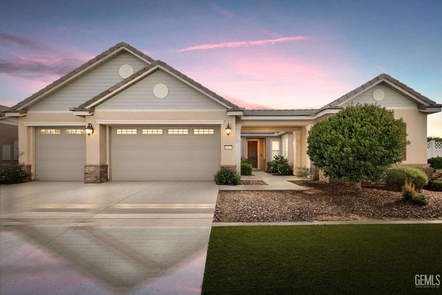 14317 Pemberley Passage, Bakersfield, CA 93311 front exterior