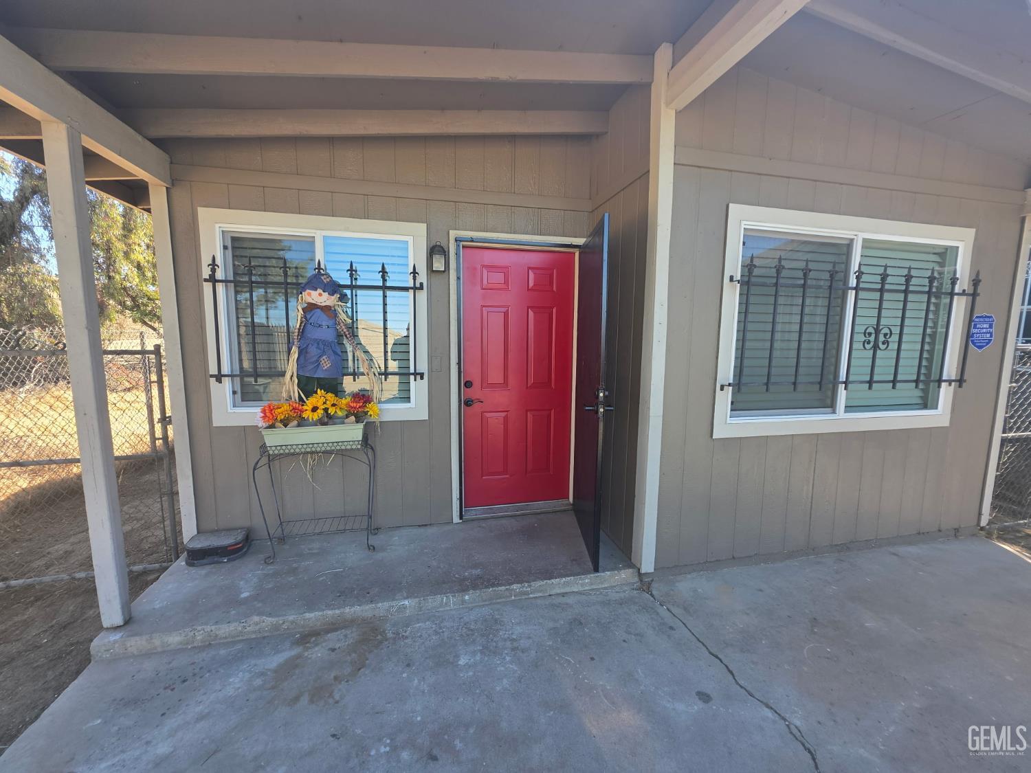 217 S Bliss St, Bakersfield, CA 93307 front exterior