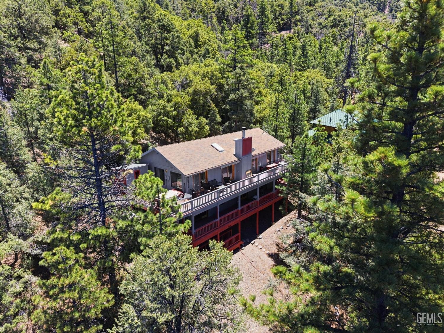 1420 Dogwood Way, Pine Mountain Club, CA 93222 front exterior