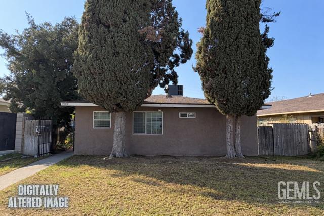 1909 Buena Vista St, Bakersfield, CA 93304 front exterior