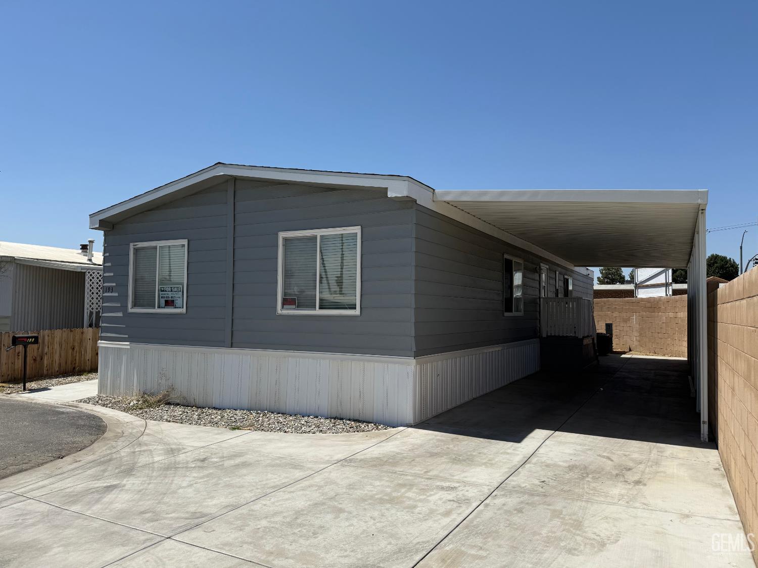 193 Dogwood Ln, Bakersfield, CA 93308 front exterior