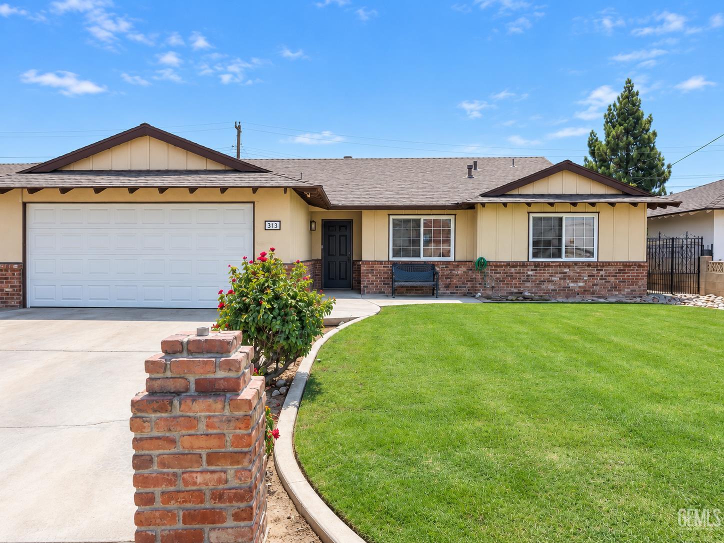 313 Electra Ave, Bakersfield, CA 93308 front exterior