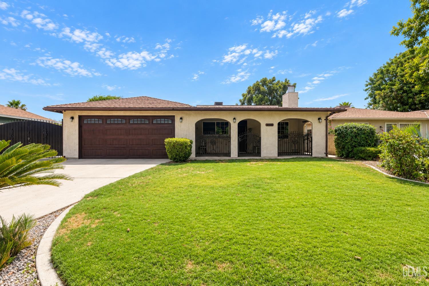 3404 Cardamon Dr, Bakersfield, CA 93309 front exterior
