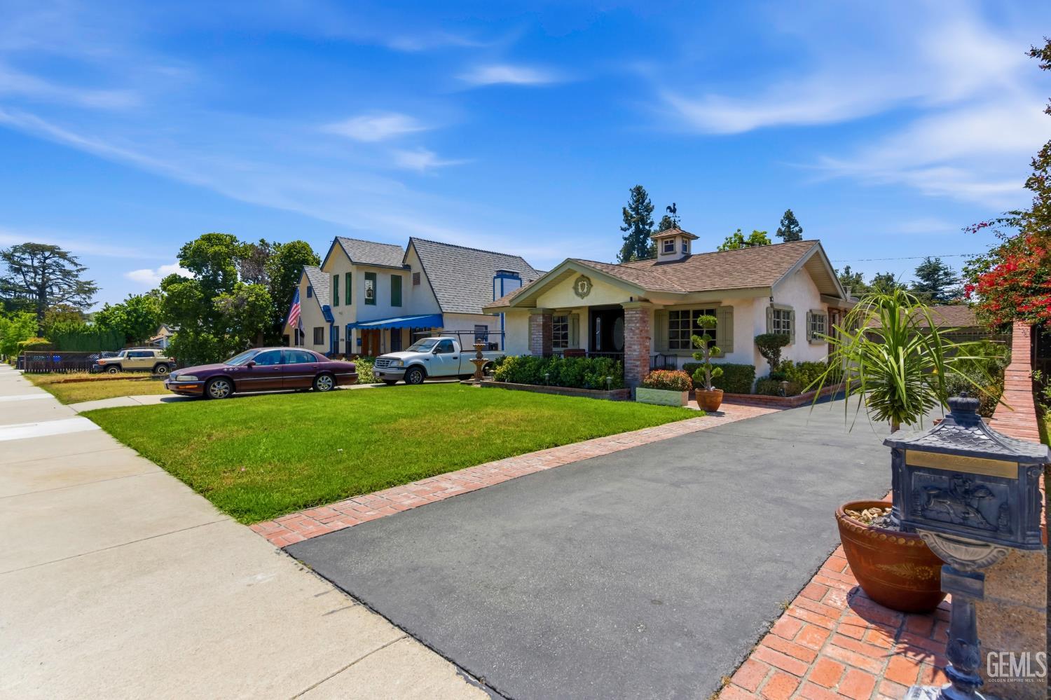 3750 Blanche Street, Pasadena, CA 91107 front exterior