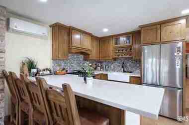 1402 Castaic Ave property photo 7 of 16